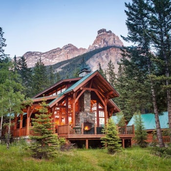 Canada yoho national park field 5669 Cathedral Mountain Lodge solo luxury