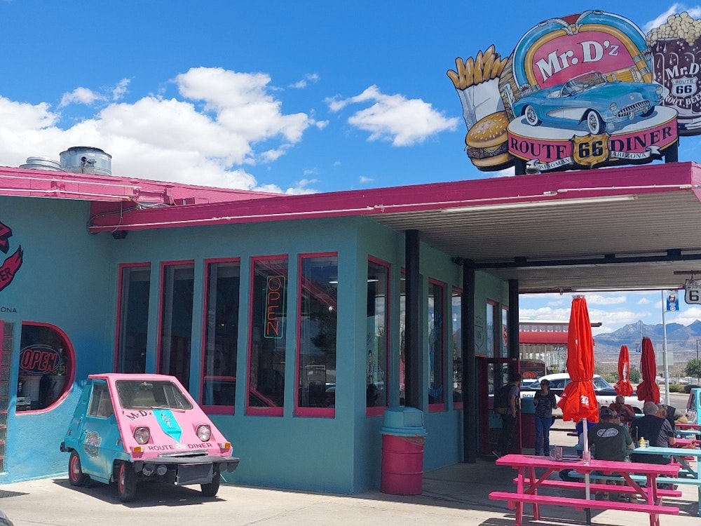 Pink blaues American Diner in den USA