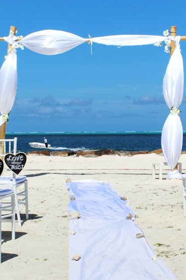 Us hawaii beach wedding unsplash