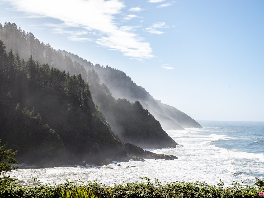 Wellen aus dem Pazifik im Heceta Head Lighthouse State Park | USA Urlaub