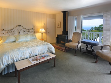 5733 USA California Carmel accommodation comfortable 1
