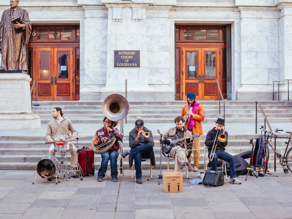 Band speelt op straat in New Orleans