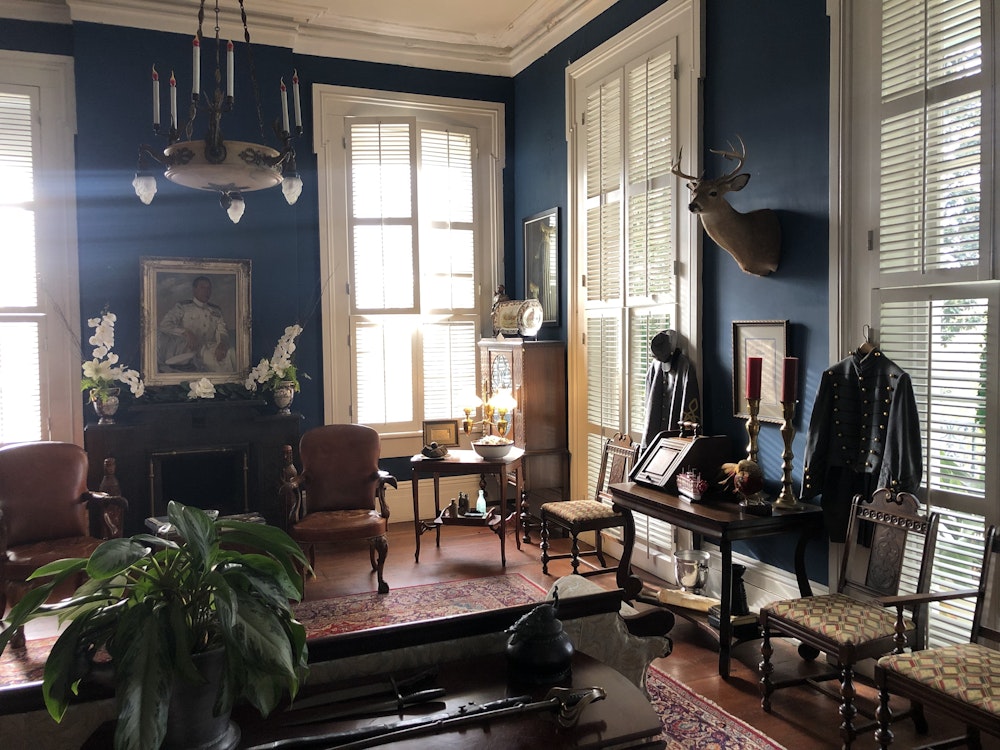 US Mississippi Vicksburg Duff Green Mansion blue room