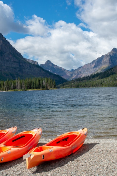 USA Montana Glacier Nationalpark See Kayak fahren