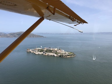 Uitzicht vanuit een watervliegtuig op Alcatraz in San Francisco Californië USA