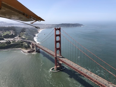 Uitzicht vanuit een watervliegtuig op de Golden Gate Bridge in San Francisco Californië USA