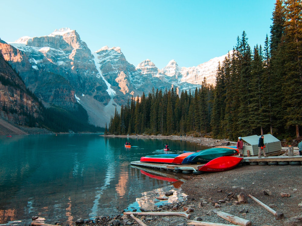 Banff lake kayak
