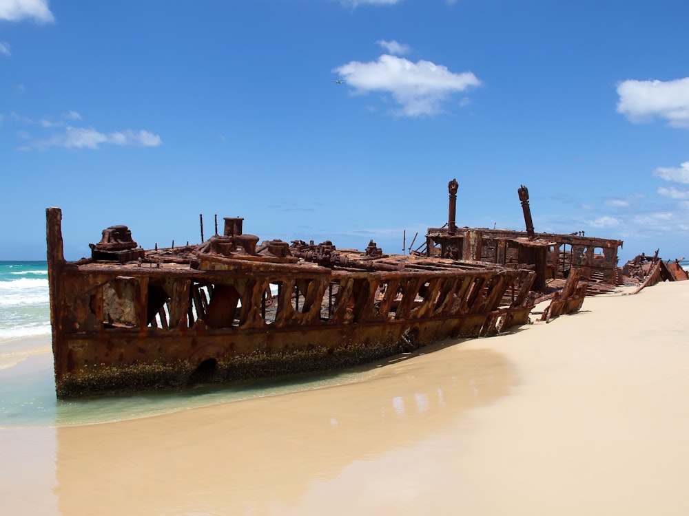 Aus fraser island shipwreck queensland