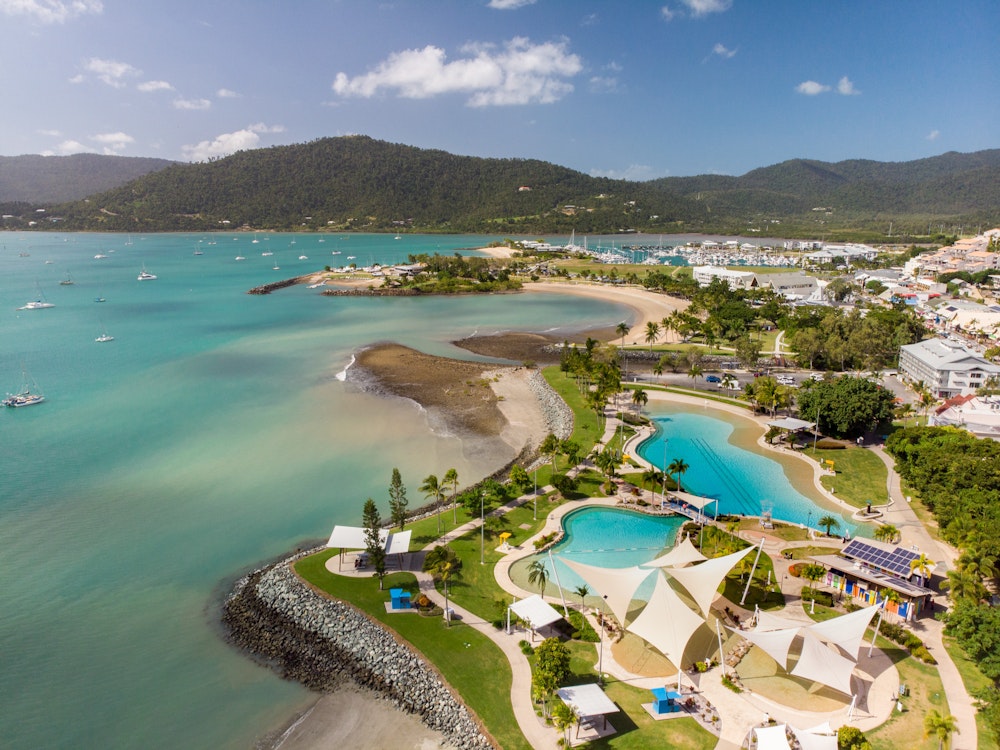 Aus queensland airlie beach lagoon