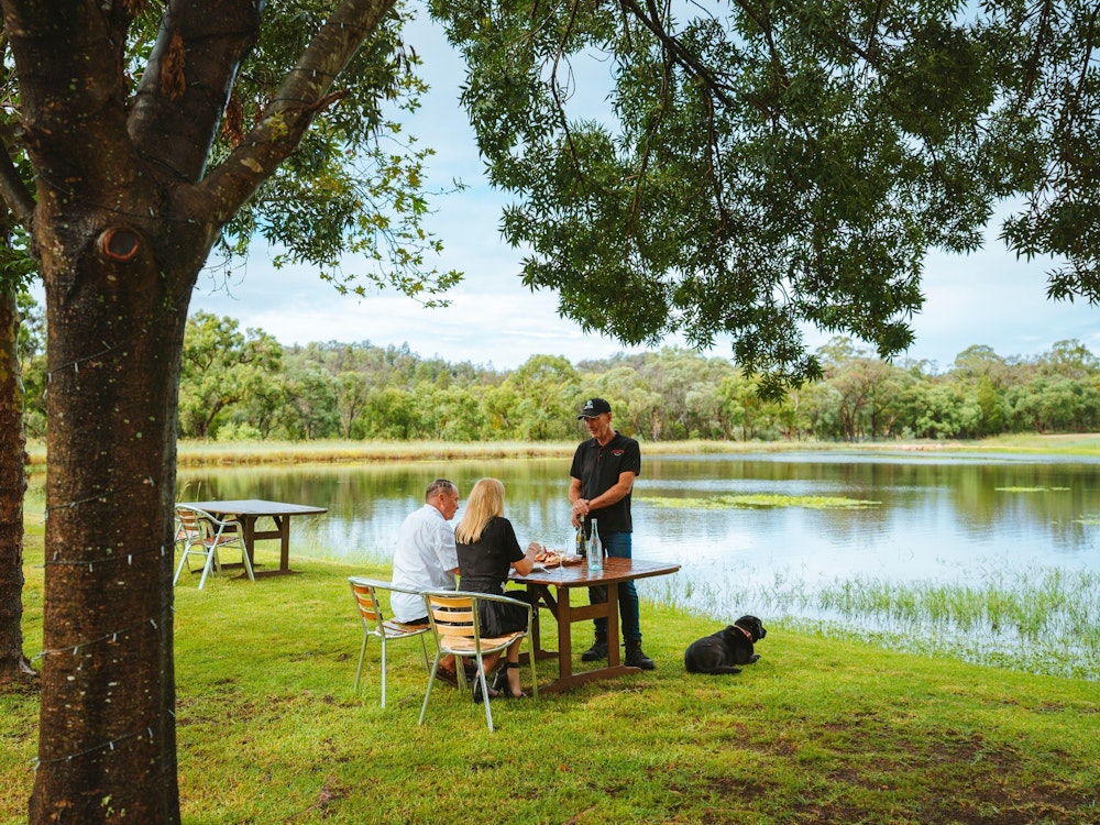 Aus queensland granite belt winery