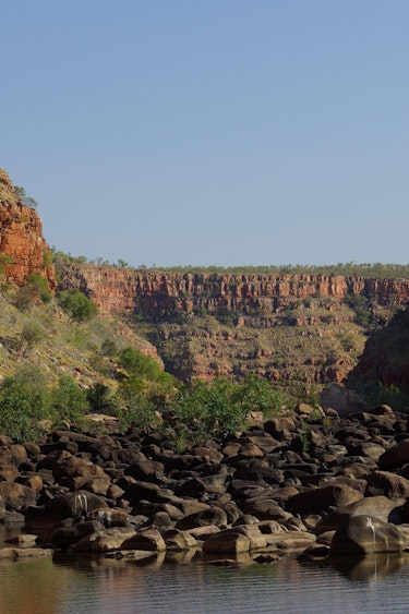 australien westaustralien kimberley fluss rote felsen