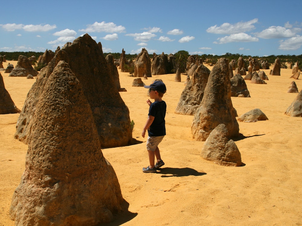Kind bij Pinnacles West-Australië | gezinsvakantie
