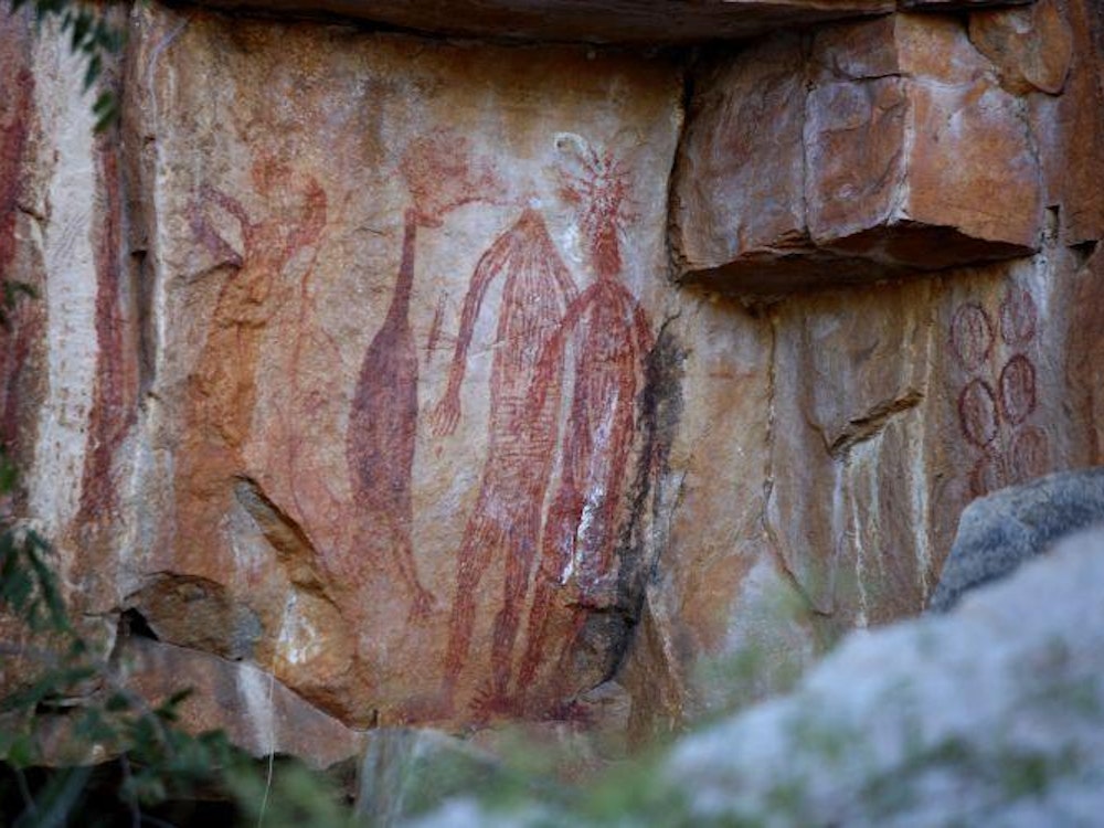 Eeuwenoude rotstekeningen van Aboriginals in Katherine