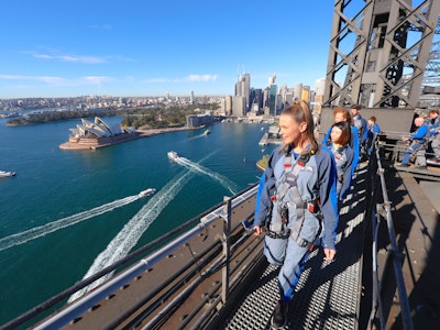 Klettergruppe auf der Sydney harbour Bridge