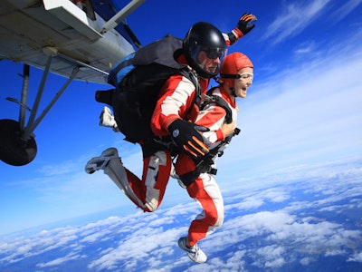 Exciting sky dive | New Zealand active holiday