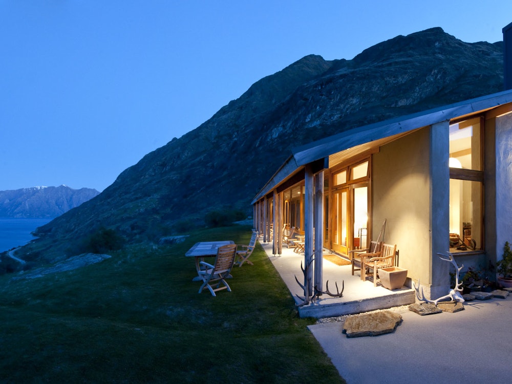 Luxury accommodation with view | New Zealand holiday