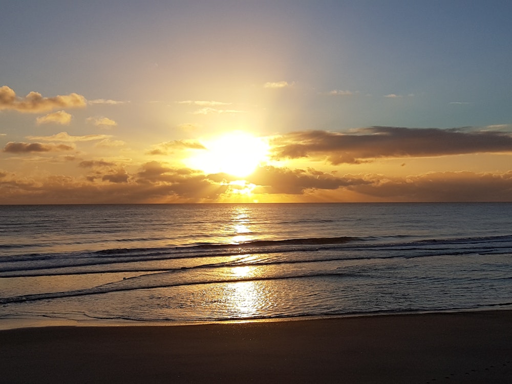 Sunrise on Ohope Beach | New Zealand holiday