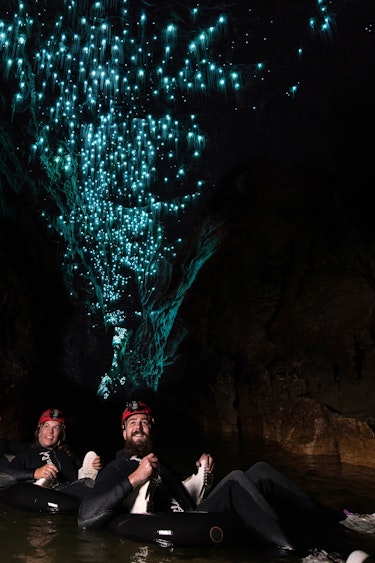 Nz waitomo caves glowworms family see and do adventurous