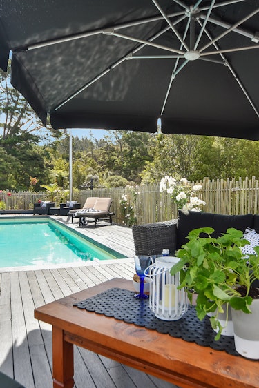 nz-auckland-eco-cottage-garden-pool-partner-accommodation-luxury