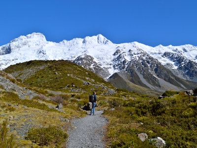 NZ Mount Cook man on hiking trail
